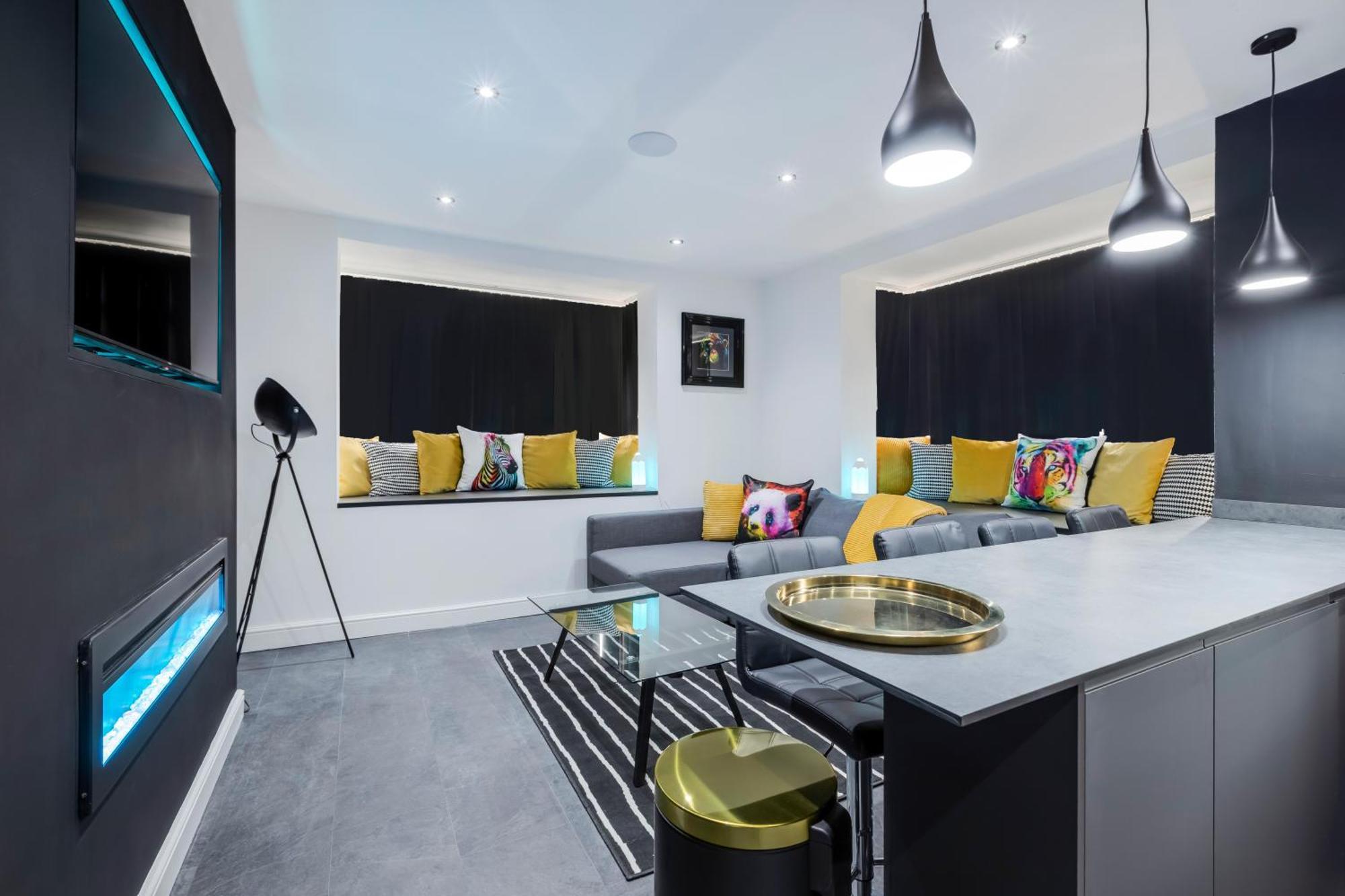 Two Bed Modern Apartment 5Min Walk To Town Centre With Free Parking ! Under New Management Blackpool Eksteriør bilde