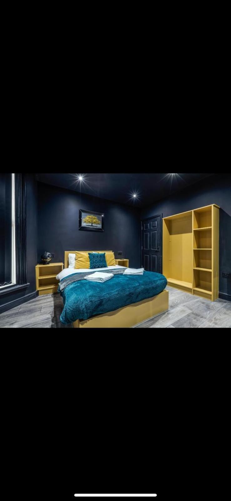 Two Bed Modern Apartment 5Min Walk To Town Centre With Free Parking ! Under New Management Blackpool Eksteriør bilde