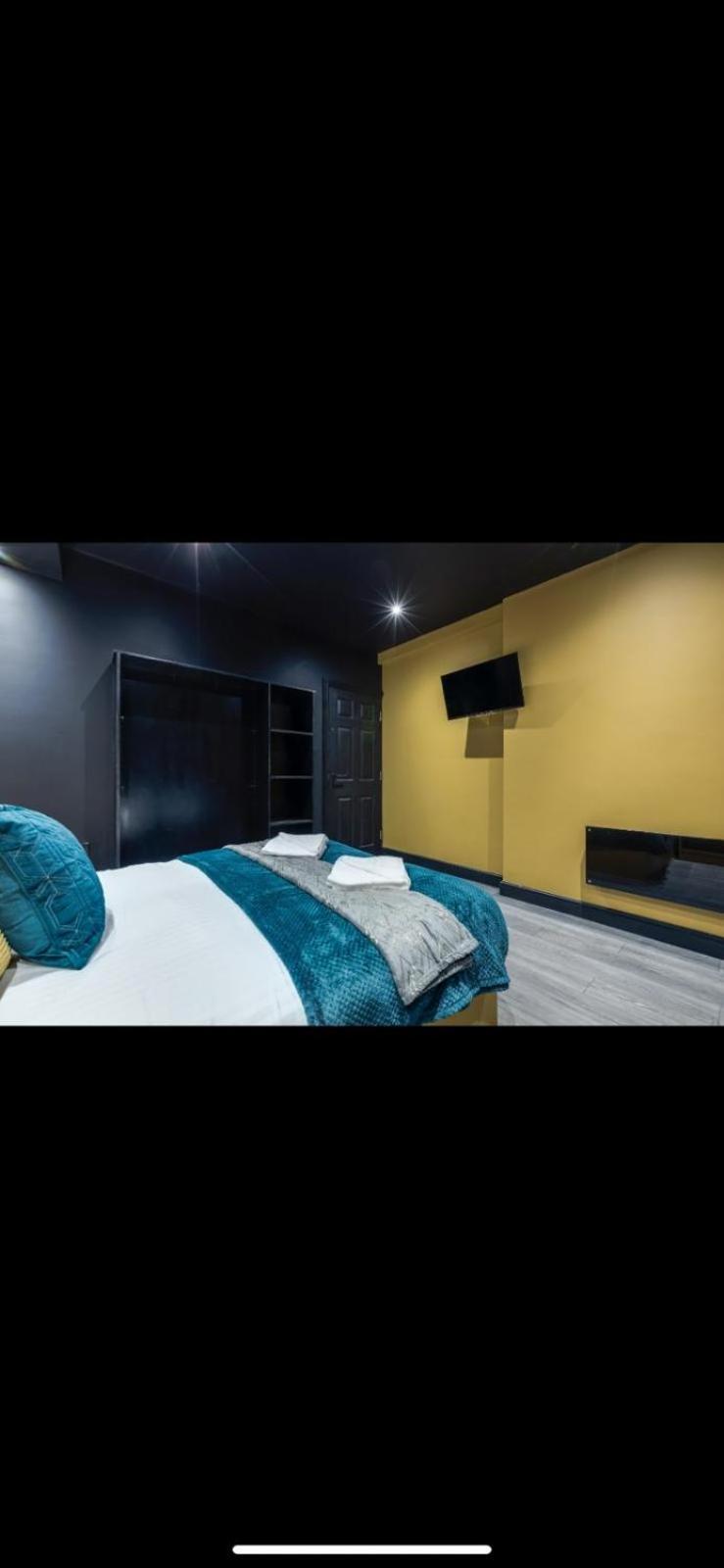 Two Bed Modern Apartment 5Min Walk To Town Centre With Free Parking ! Under New Management Blackpool Eksteriør bilde